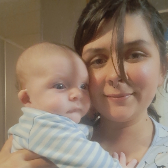 Meet your Posher, Clarisa - Picture 1 of 1